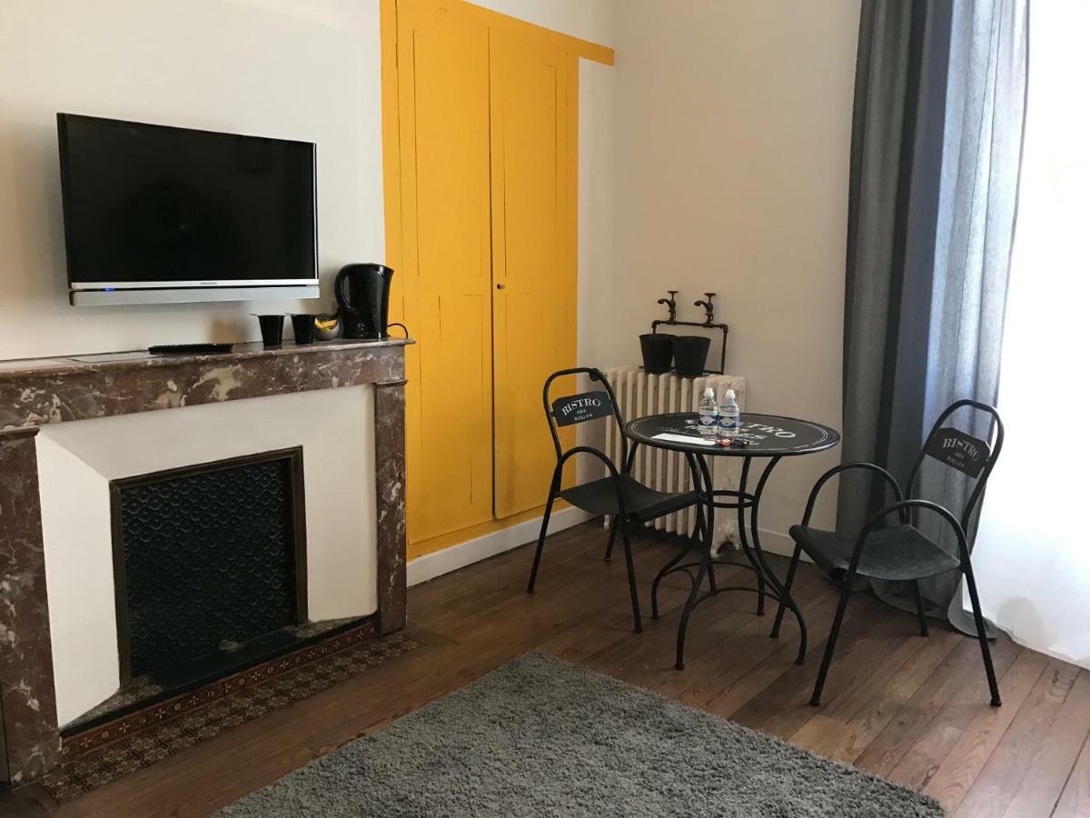 Bed and Breakfast Le Magnolia Carcassonne Esterno foto